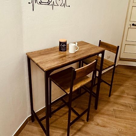 Anna'S Guest House Lecce Bagian luar foto